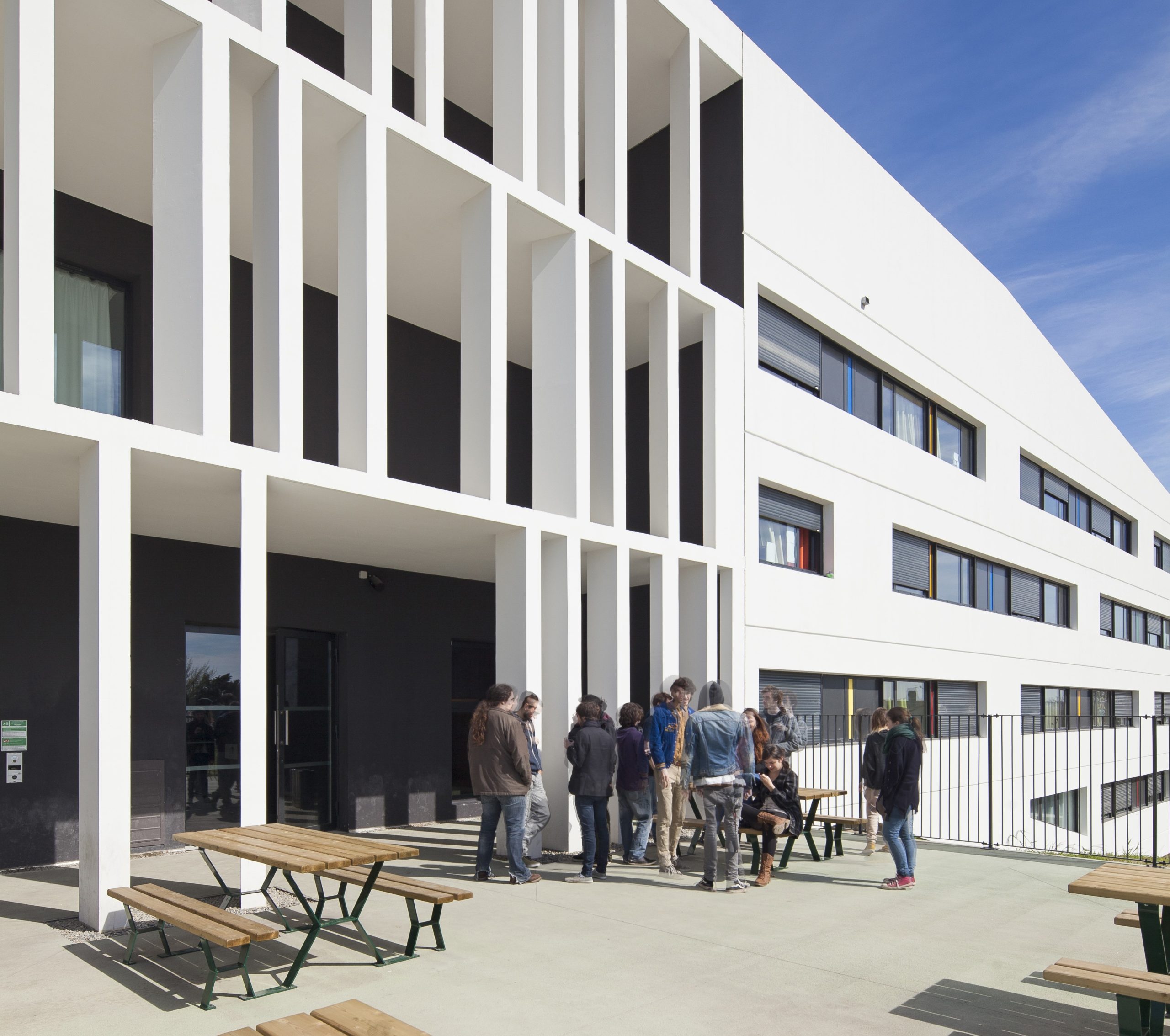 ESMA - Ecole Photo - Toulouse bancs et tables